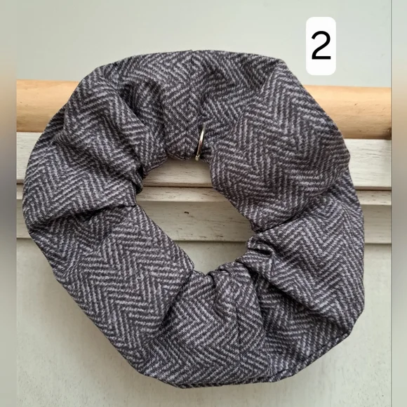 ONE Scrunchie Hair Tie Cotton Black Grey Blue Herringbone Pattern - Picture 5 of 7